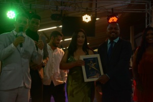 0001AGF_4884-300x200 Centenas de personalidades brilham na maior noite de premiações do Extremo Sul da Bahia