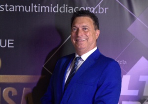 juiz-300x212 Juiz Dr. Marcus Aurelius Sampaio é homenageado com o Prêmio Imprensa Brasil